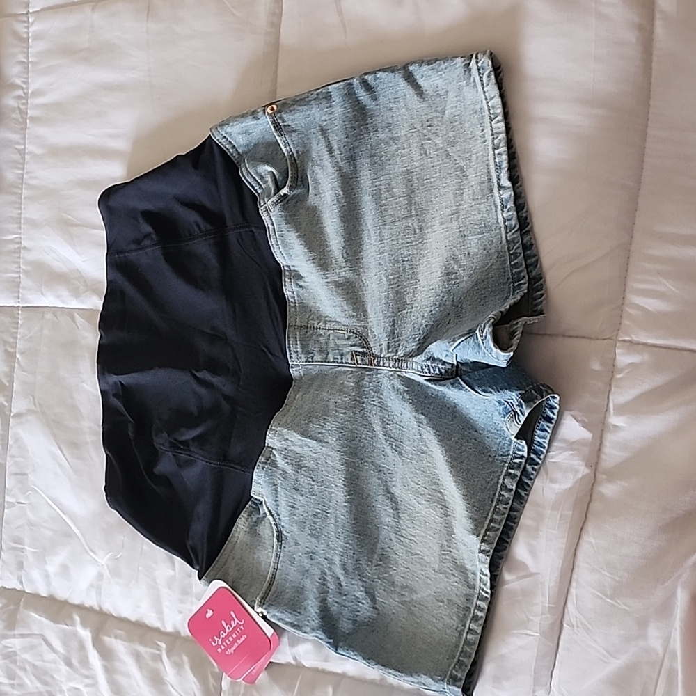 Maternity shorts *size 10
